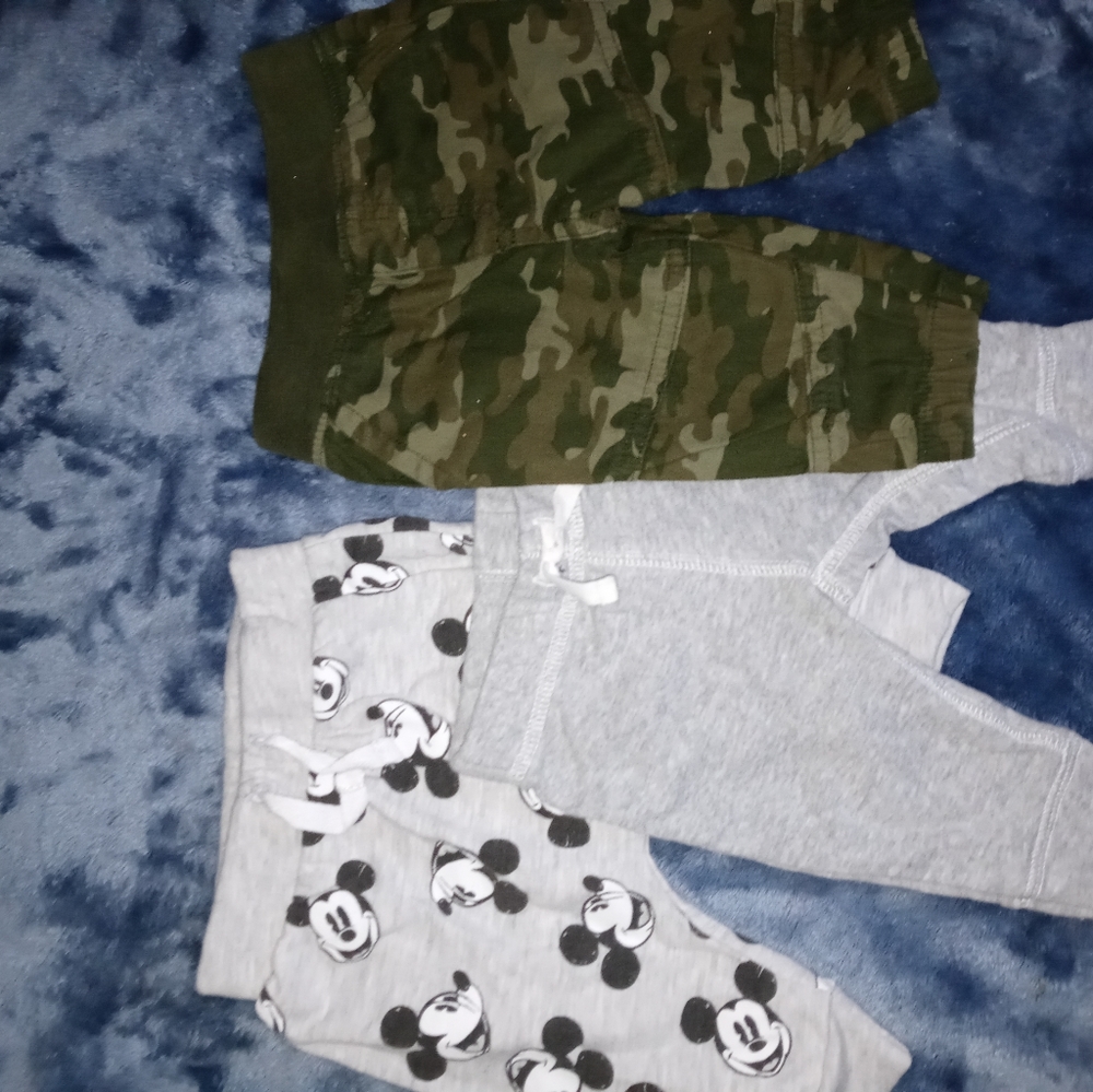 Infant clothes - Picture 2 of 3